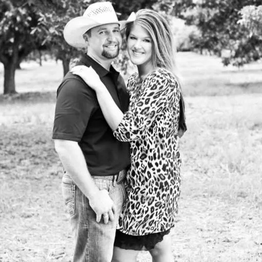 ryan-and-ashley-bw