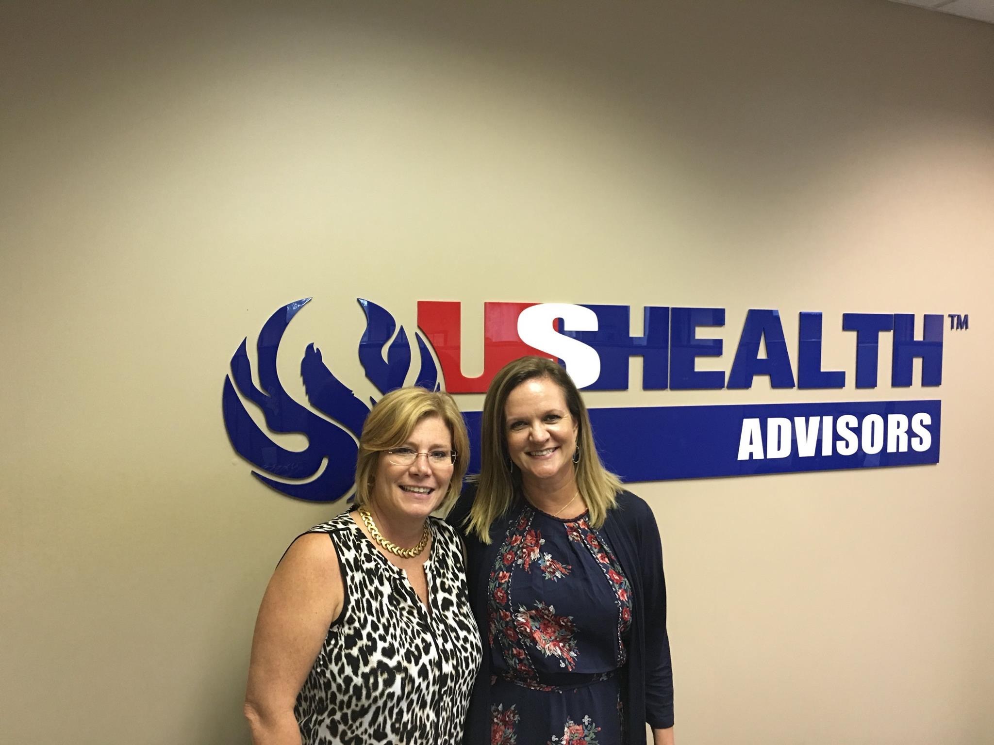 womens posing for pic