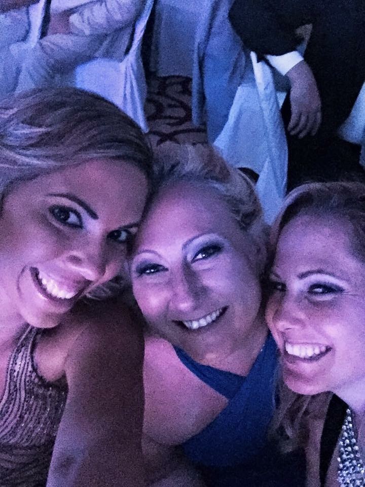 Taraina partying with her friends