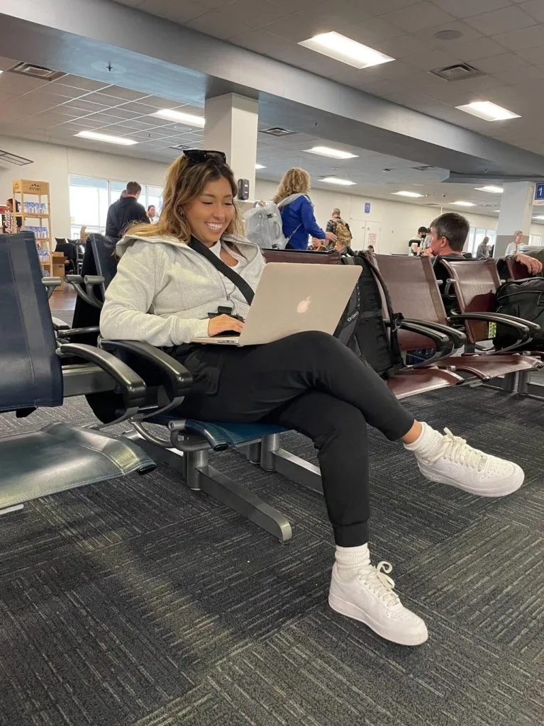 kaitlynn-rivadeneira-laptop