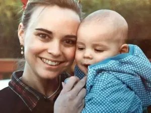 my-mom-and-i-baby-pic