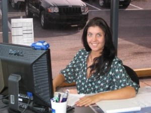 Internet Specialist Katrina