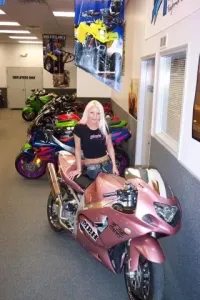 susan-and-pink-bike susan-and-pink-bike