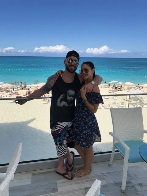 jordan-and-wife-beach