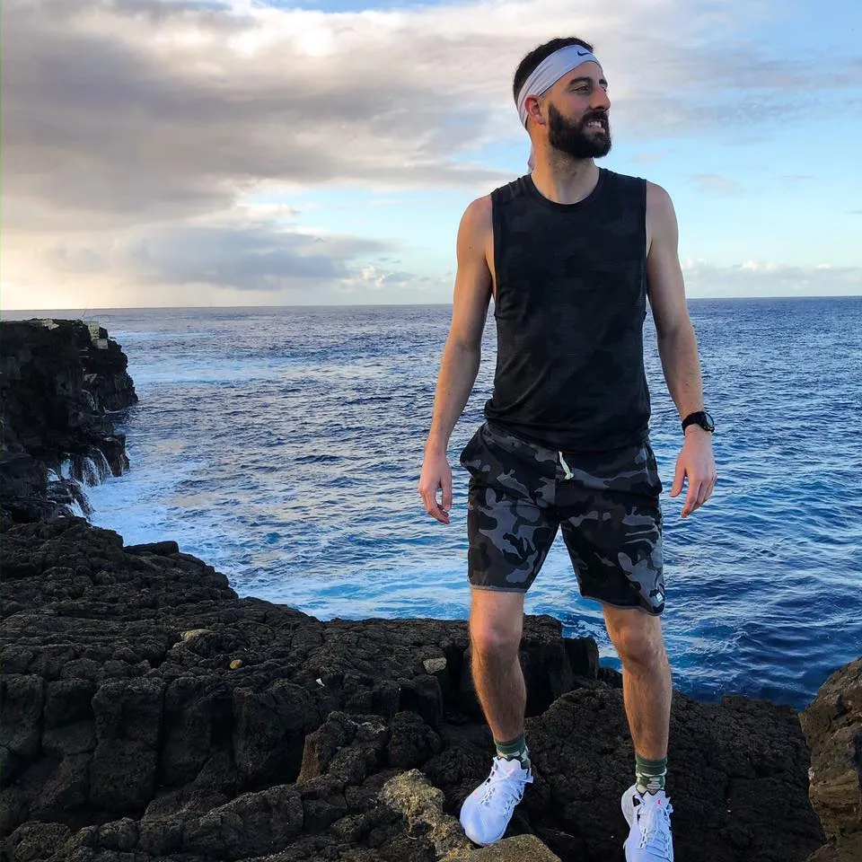 zach-on-cliff