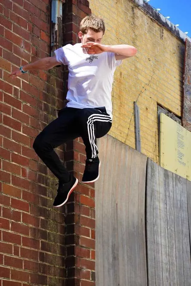 noah-jumps